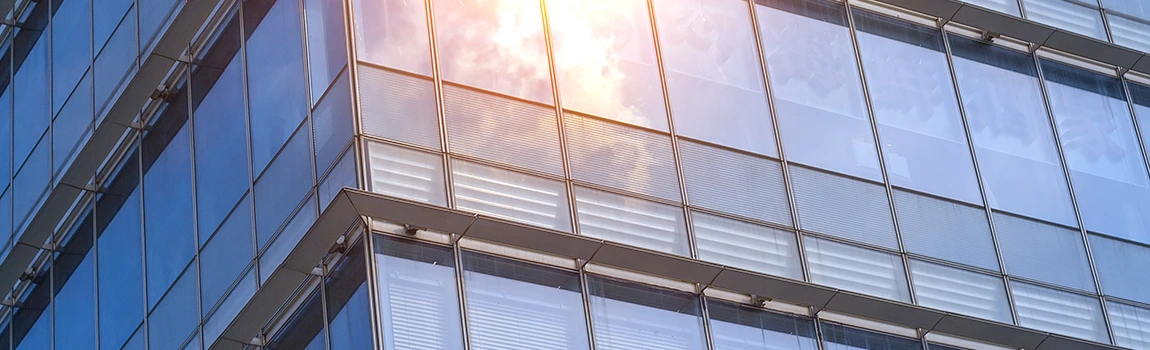 UV-Resistant Glass Experts&nbsp;in Eustis, FL